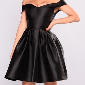 Fashion nova black dress